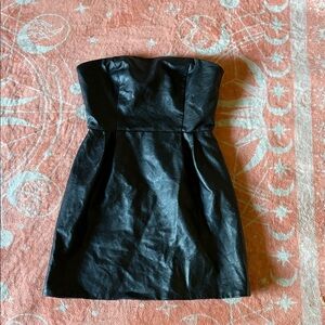 Forever 21 Black Strapless Dress